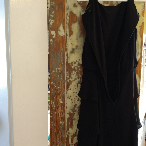 Banana Republic LBD - Picture 2 of 6